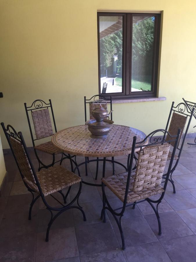 Villa Althea Ronago Ngoại thất bức ảnh