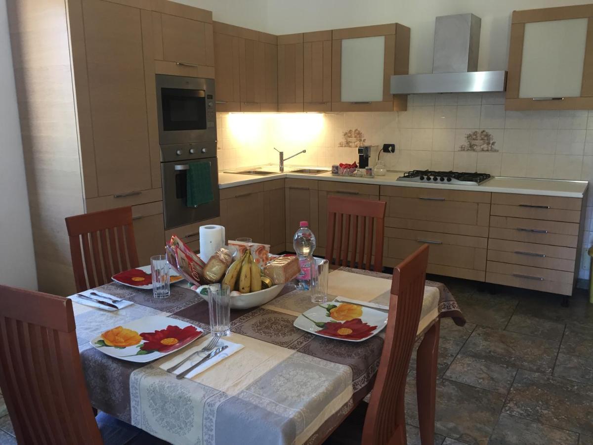 Villa Althea Ronago Ngoại thất bức ảnh