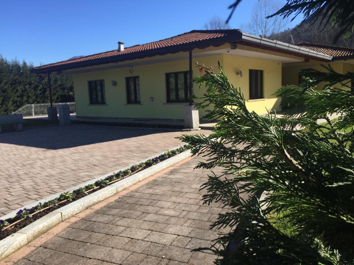 Villa Althea Ronago Ngoại thất bức ảnh